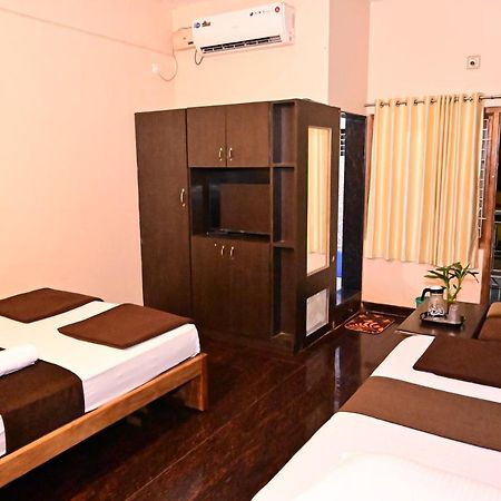 Jaya Paradise Māvalli Екстериор снимка