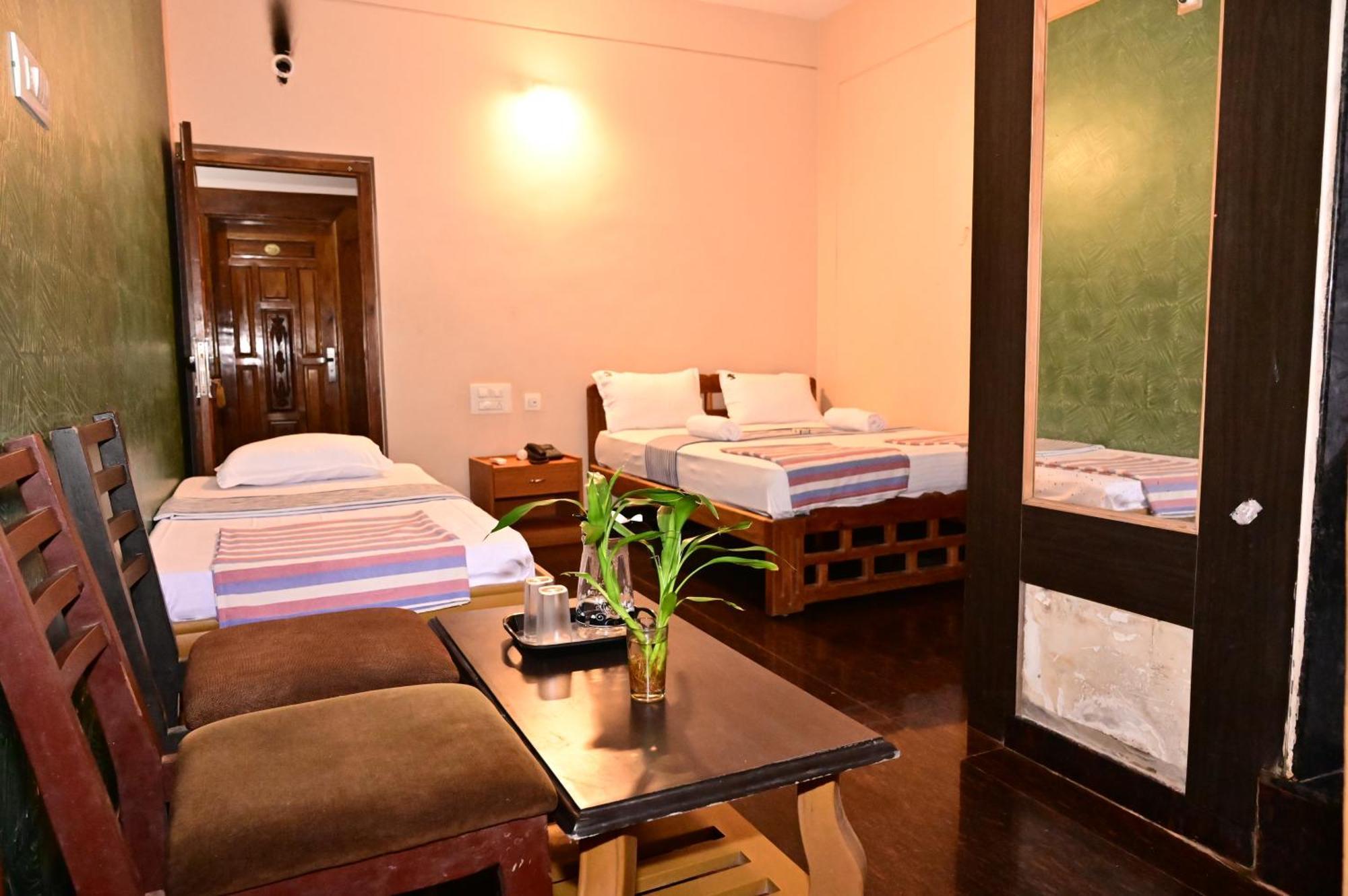 Jaya Paradise Māvalli Екстериор снимка